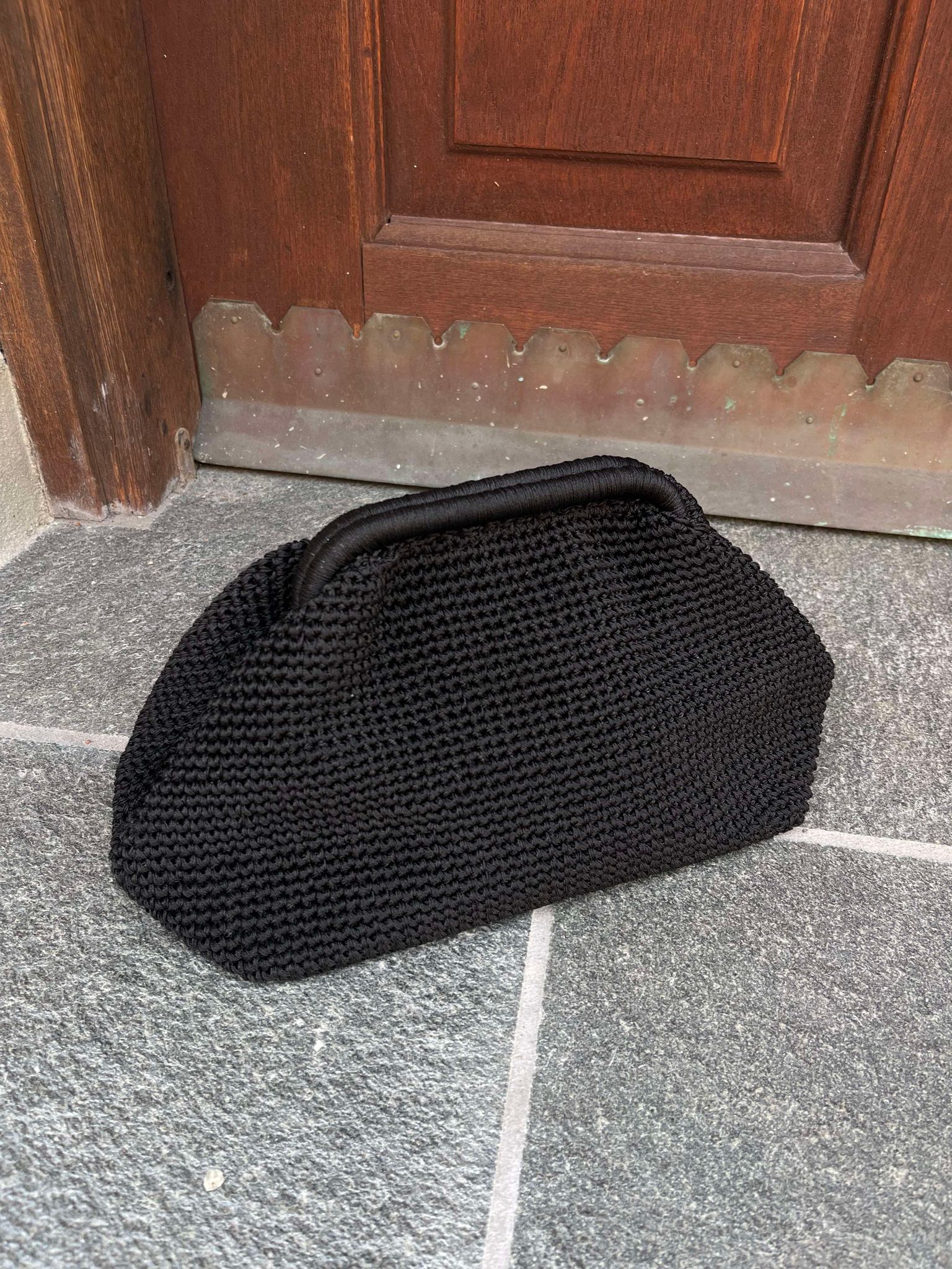 VIKIANA Clutch - Black